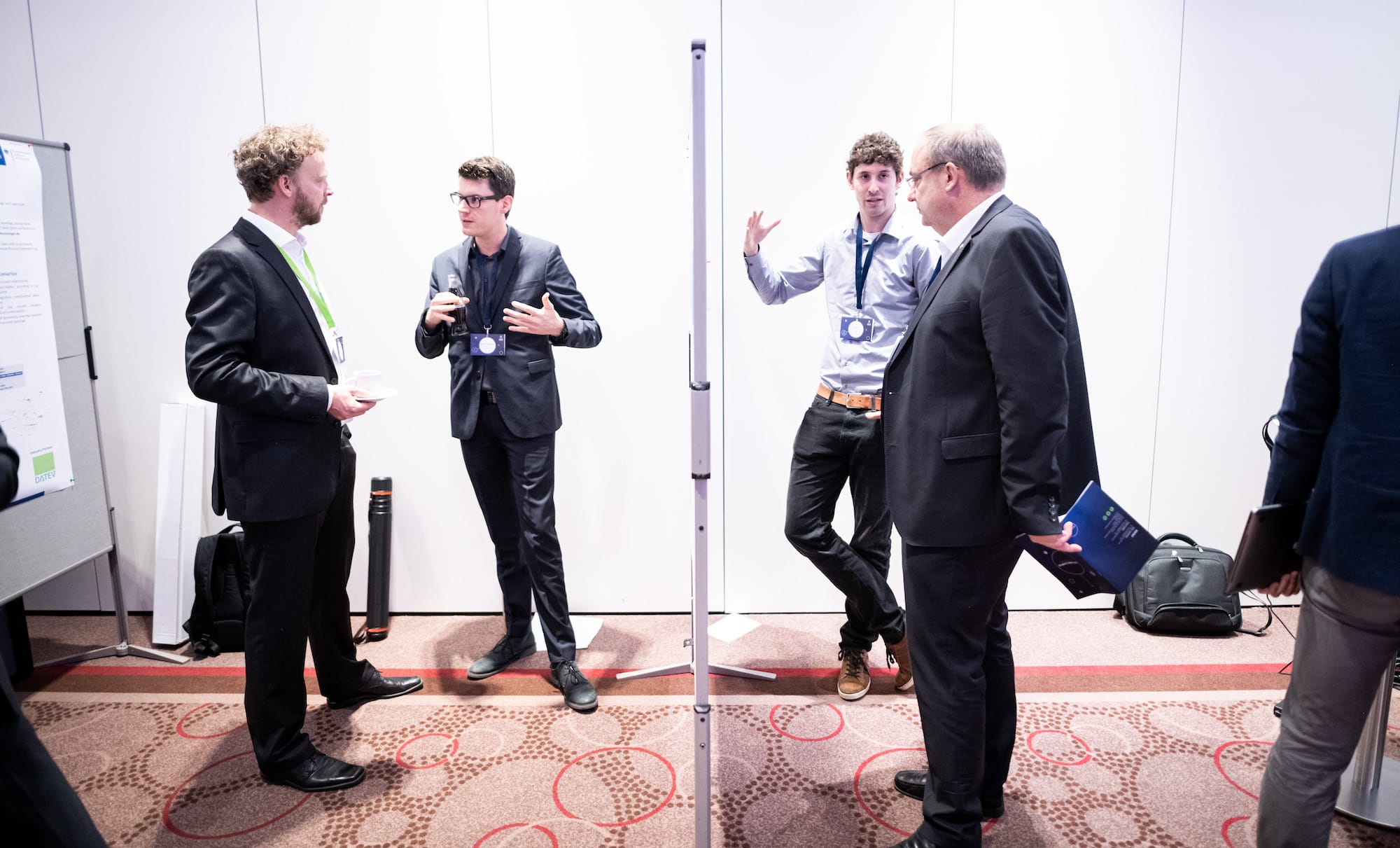 Summit 2019: 32 Projekte, 22 Absolvent*innen und ein Science Slam